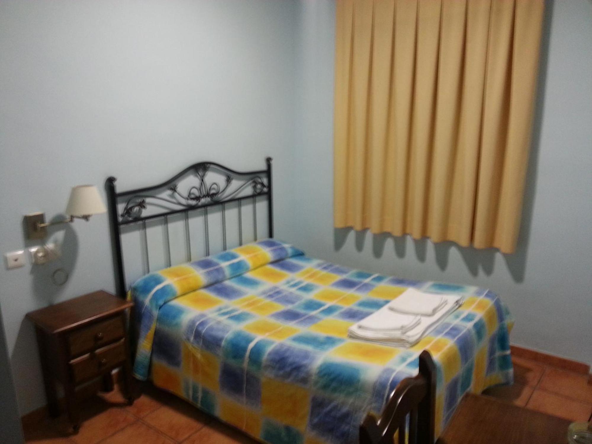 Hostal las Tres Jotas Alcaracejos Habitación foto