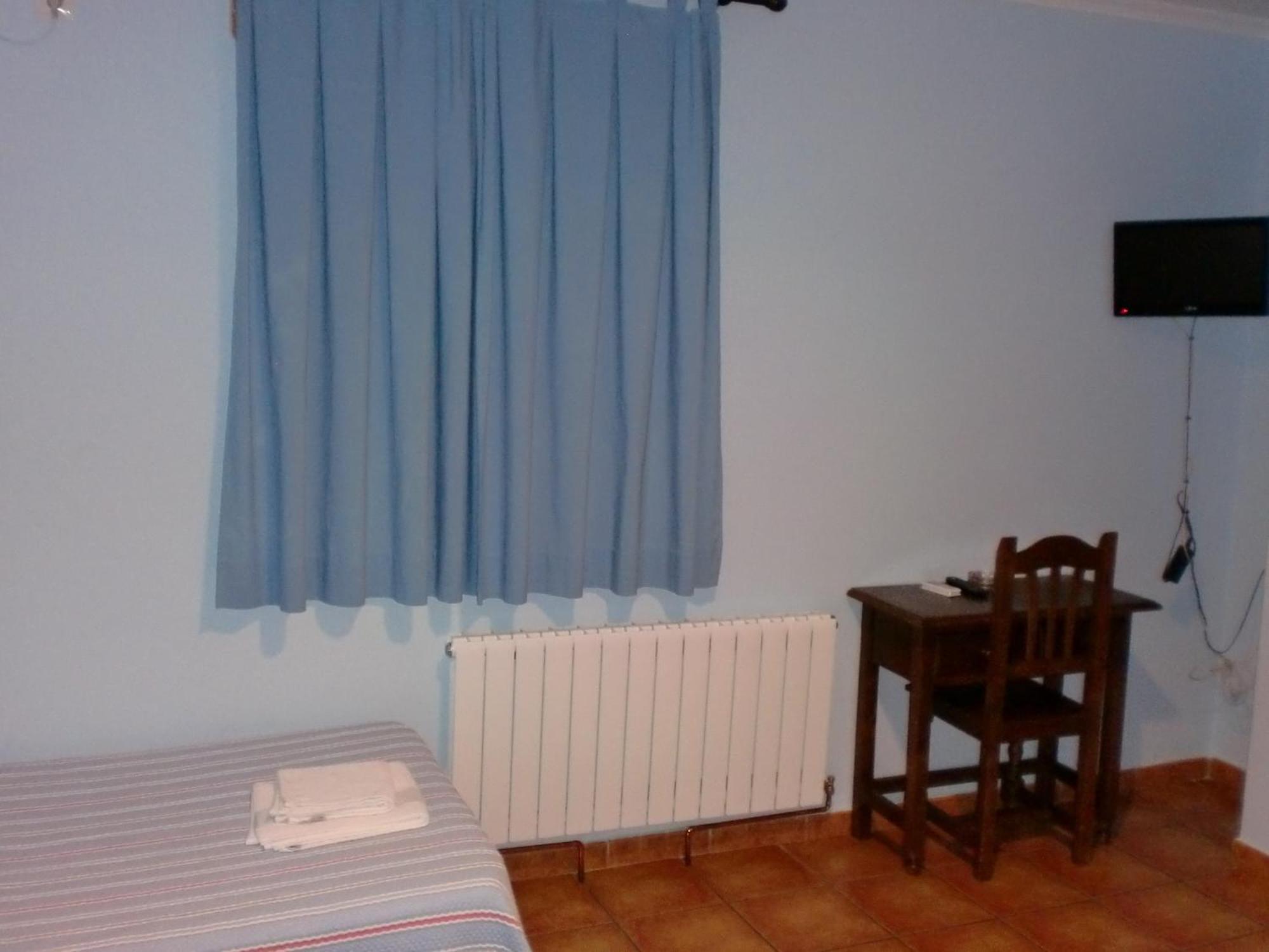 Hostal las Tres Jotas Alcaracejos Habitación foto